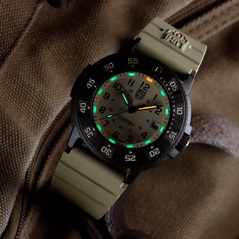 XS.3010.EVO.S ORIGINAL NAVY SEAL 3000 Serisi Erkek Kol Saati